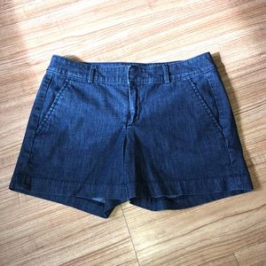 Banana Republic shorts size 4
